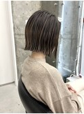 栄ハイライト透明感耳掛けボブスタイル