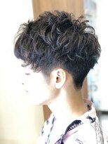 エル(LE) ネープレス刈り上げフェザーマッシュ《LE 桜井》