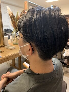 スケール(SCALE) ツーブロックマッシュ