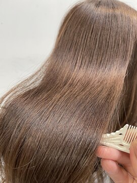 エスカーラ 表参道(THE ESCALA) @aidaman321 似合わせカット/くびれヘア/ツートーンカラー/