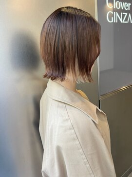 アイユー(ii+U) ボブ　外ハネボブ　インナーカラー　大人可愛い　抜け感