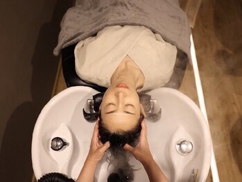 ヒルズヘッドスパサロン(hill's head spa salon)の写真/【頭皮から始める髪質改善】頭皮からのケアで髪本来の美しさを引き出すヒルズだけのオリジナルヘッドスパ◎