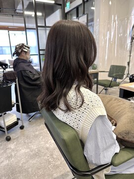 トリニティ 本厚木(trinity) ミックス巻き/艶ロング/アッシュグレージュ/本厚木