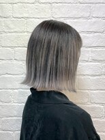 レプリカ 上大岡(Replica)&nbsp;バレイヤージュ×切りっぱなしボブ