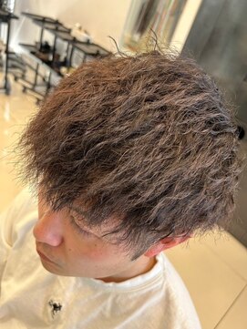 アース 浜松志都呂店(HAIR&MAKE EARTH) ツーブロックツイストスパイラルパーマ