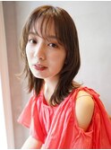 切りっぱなしボブ/くびれミディアム/レイヤーカット
