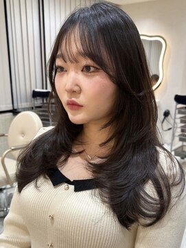 サイン 渋谷(SIGN) ザクザクレイヤーカット巻き方簡単ロング韓国アイドル表参道渋谷