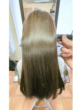 ヘアルーム モア(hair room More) ～縮毛矯正の概念が変わる～　20代　髪質改善　カラー