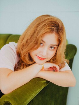 スタリー(Starry) ロングハイトーン20代/30代/40代/ハレマチ通り