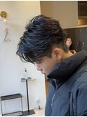 フェザーショート　センターパート