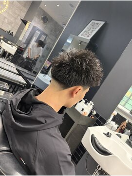 フランクスバーバーリベラルド 横浜(FRANK'S BARBER LIBERALD) メンズメンズカットブリーチR