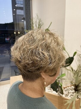 シータ(c i e t a) パーマスタイル