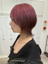 ダブルトーキョー シブヤ(W-TOKYO SHIBUYA)&nbsp;ショートウルフカットピンクカラーエンドカラーブリーチ