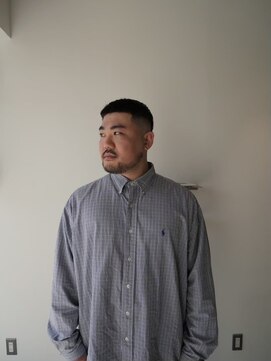 プールサイド(POOLSIDE) クロップ　スキンフェード　バーバー　博多区　東区　吉塚　千代