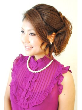 ブリエ(briller) カールサイドアップ 逆サイド編みこみ