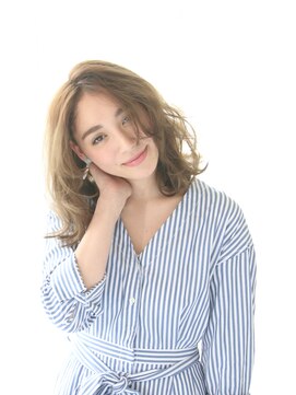 マーゴ(MARGAUX by GARDEN) 【margaux】【ＧＡＲＤＥＮ】清水秀和　外国人風ミディウェーブ