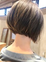 ロジッタ(ROJITHA)&nbsp;20代30代40代 人気のワンレン 前下がりショートボブ【ROJITHA】