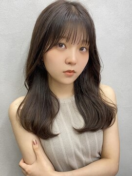 ビュー フクオカ(VIEW FUKUOKA) 大人かわいい前髪カット顔周りカット美髪ネビージュ