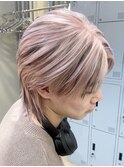 ホワイトピンク×ローライト/メンズ韓国マッシュ/ダークアッシュ