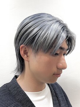 ミクマル(micmal) 韓国マッシュウルフセンターパートブリーチホワイトシルバー