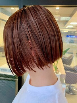 ケリー バイ リアンジュ 茅ヶ崎(Kelly by Reange) 切りっぱなしお洒落ショートボブ×オレンジカラー
