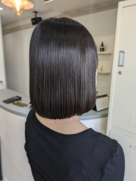 ラヴィリス バイ レム(Raviliss by rem) 艶ボブ