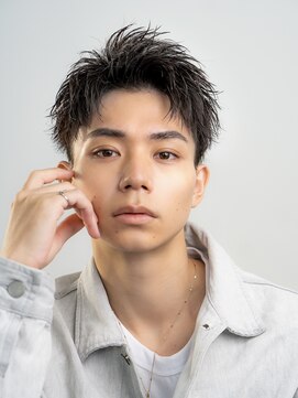 オーシャントーキョーオーバー 渋谷(OCEAN TOKYO OVER) 韓国ヘアニュアンスコンマバングセンターパートフェザーパーマ