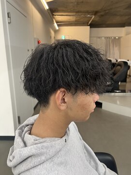 プルーブトウキョウ 渋谷(PROVE TOKYO) ツイストスパイラル刈り上げマッシュ