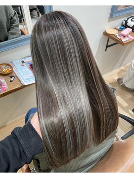 ヘアーズ アンテナプラス(hair's AnteNna+) ハイトーンカラー×S.C.Iトリートメント◎