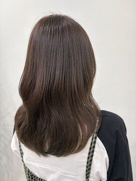 シュウ 碧南店(Shu) オリーブカラー