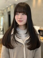 アトロ(Atoro)&nbsp;簡単スタイリングの人気レイヤーカット！/顔まわりカット