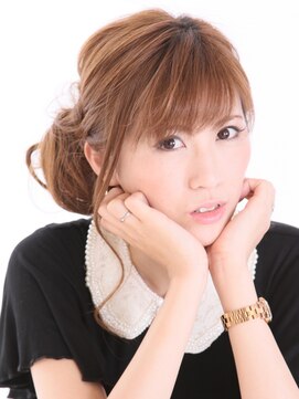 リノヘア プラス 関内店(RINO hair+) RINO関内店 ルーズで可愛いお団子アレンジ