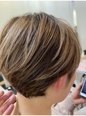 グラデーション　ハイライト　バレイヤージュ　ショート　YACHI
