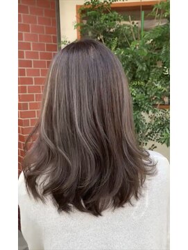 ヘアーラボ ハチ(HAIR LABO HACHI) ハイライトカーキ