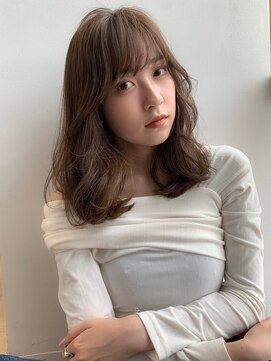 ユーフォリア 新宿通り(Euphoria) レイヤーロング美髪くびれワンカールシルキーグレージュ