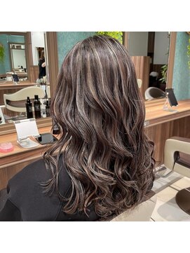 アッシュ 茗荷谷店(Ash) しらがぼかしハイライト