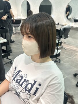 ジーニー 千葉(GENiE) 縮毛矯正/タッセルボブ/髪質改善トリートメント【白井愛海】