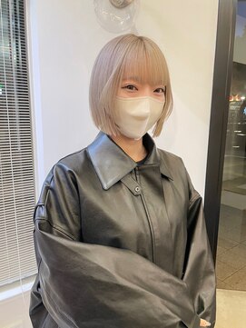 ヘアーアイスカルテット(HAIR ICI QUARTET) ミルクティーカラーシースルーバング小顔似合わせカットボブ