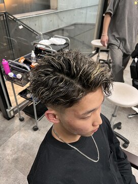 イーラ(era) メンズパーマメッシュツイスパリバースアップバング