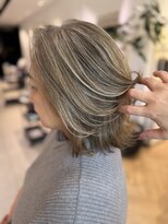 ステア ケース(stair case)&nbsp;リタッチ×ハイライト／ローライト 白髪ぼかしデザイン