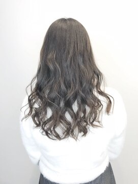 アヤナ バイ アヤラ(ayana by ayala) カーキアッシュ〈浦安 美容室〉