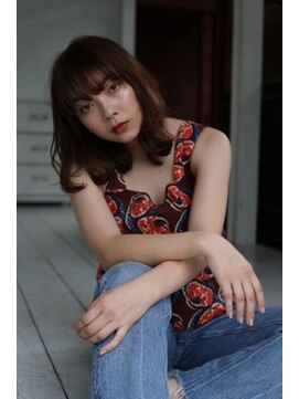 ブロッサム 若葉店(Blossom) アッシュミディアムスタイル