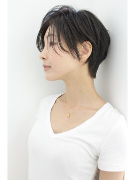 クラン 六甲道(Chlan) 長め前髪くびれショート×地毛風ブラック【灘区/六甲道】