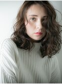 外国人風小顔鎖骨ミディアム黒髪かきあげボブv大宮20代30代40代!