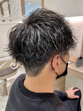 アッシュ 十日市場店(Ash) 【波巻きパーマ】メッシュがはえる、かっこいいスタイルです