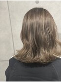 ハイライトベージュ