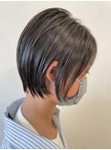 ショートヘア
