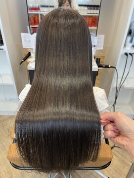 プラス ファースト ヘア(Plus 1st) 髪質改善メテオトリートメント×透明感ダークカラー