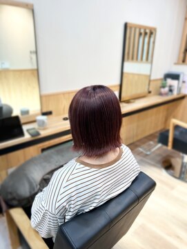 ココネ(cocone) ピンクブラウン×切りっぱなしボブ