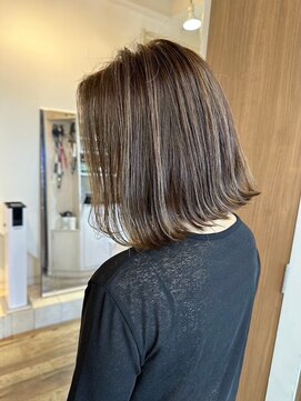 ハーツ(Heart's) 白髪ぼかし/イメチェンヘアスタイル/前髪カタログ/ショートボブ